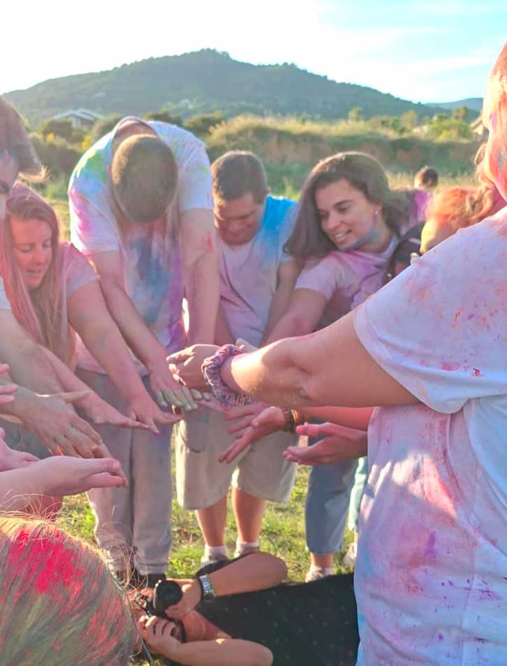 persones d'Aprodisca fent equip